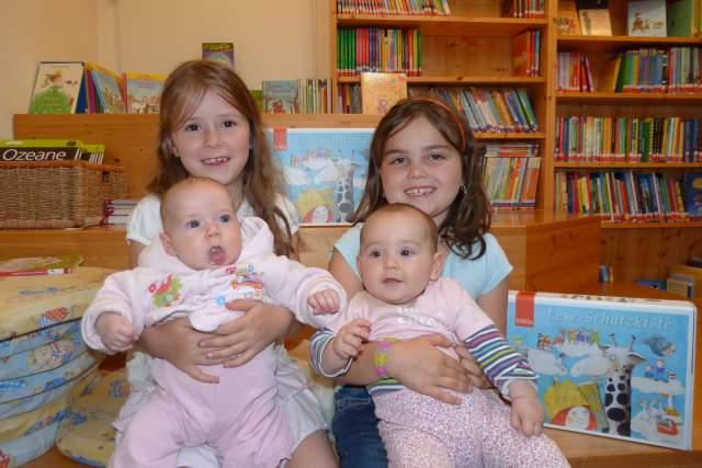 Lena und Leni mit ihren Schwestern Juliana und Luise  