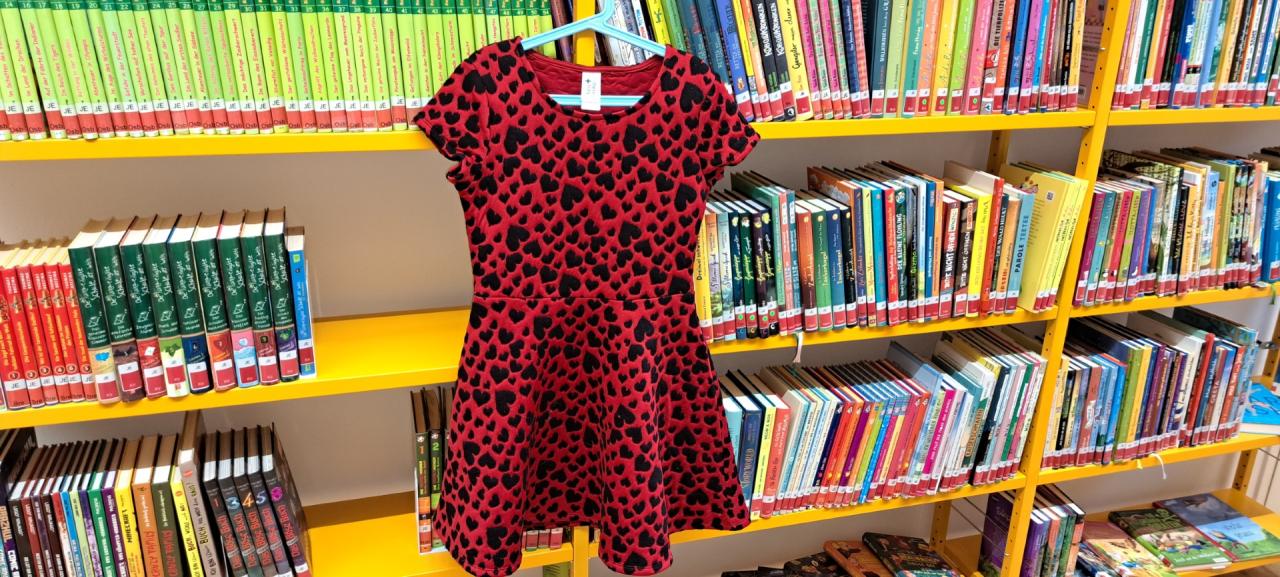 Kostüm-Kinder-Jugendliche-Herzkleid