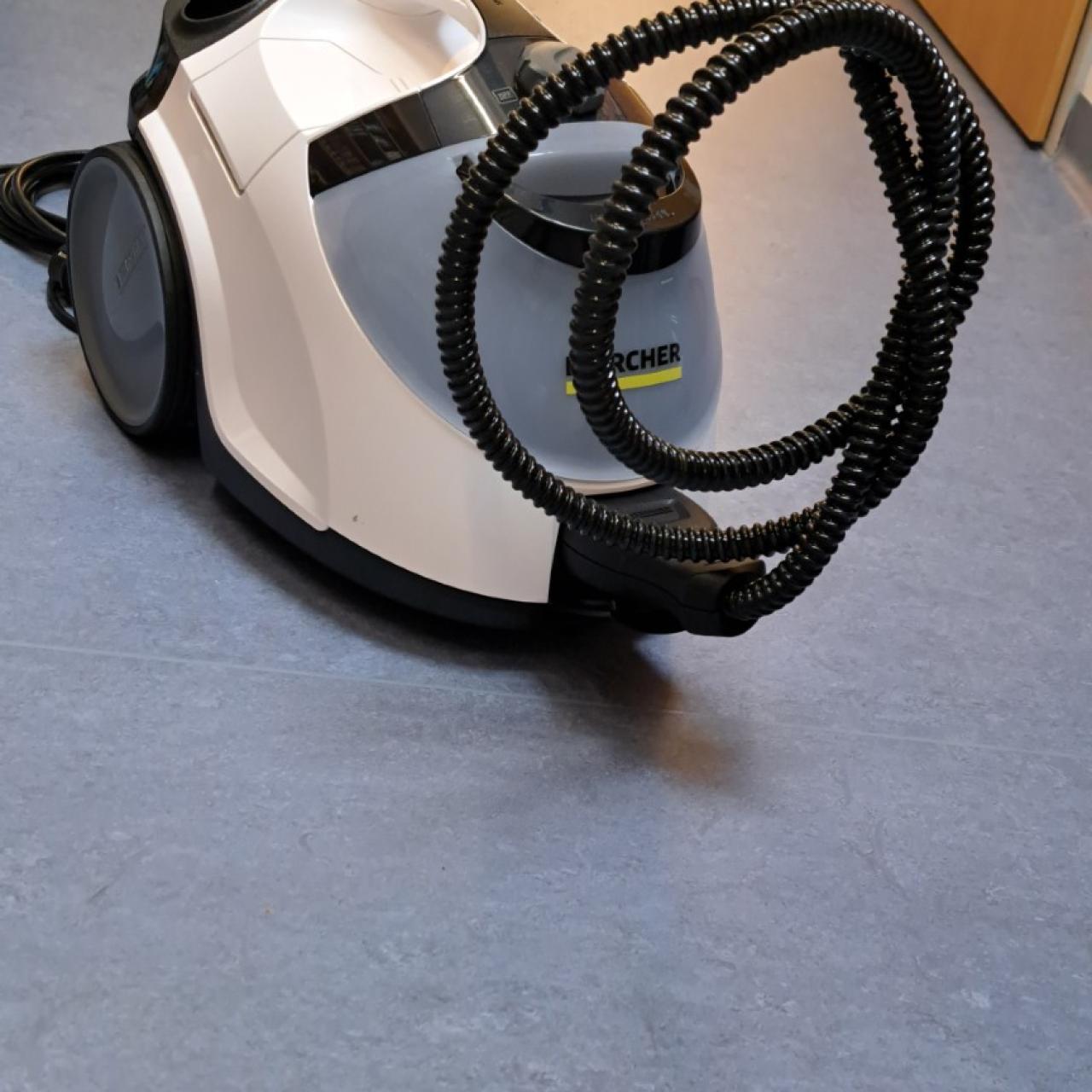 Dampfreiniger